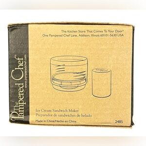 NEW IN BOX Pampered Chef Ice Cream Sandwich Maker 2485
